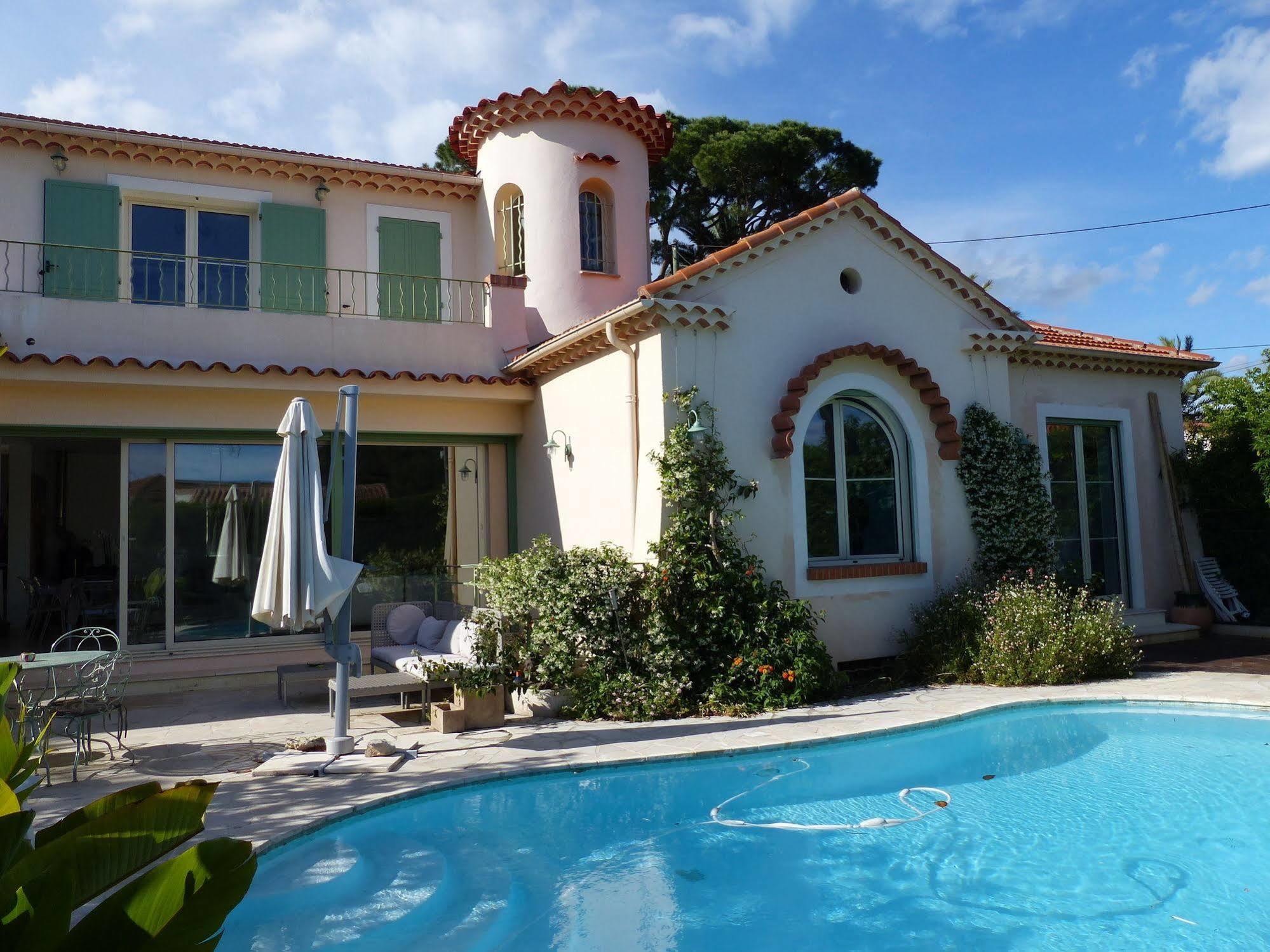 Blue Dream Cannes Guest House Exterior photo
